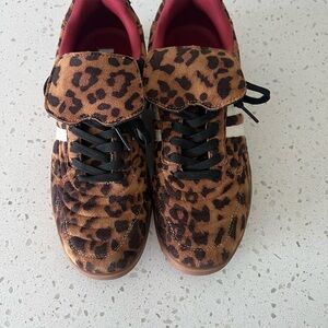 Steve Madden Brown Leopard Print Sneakers